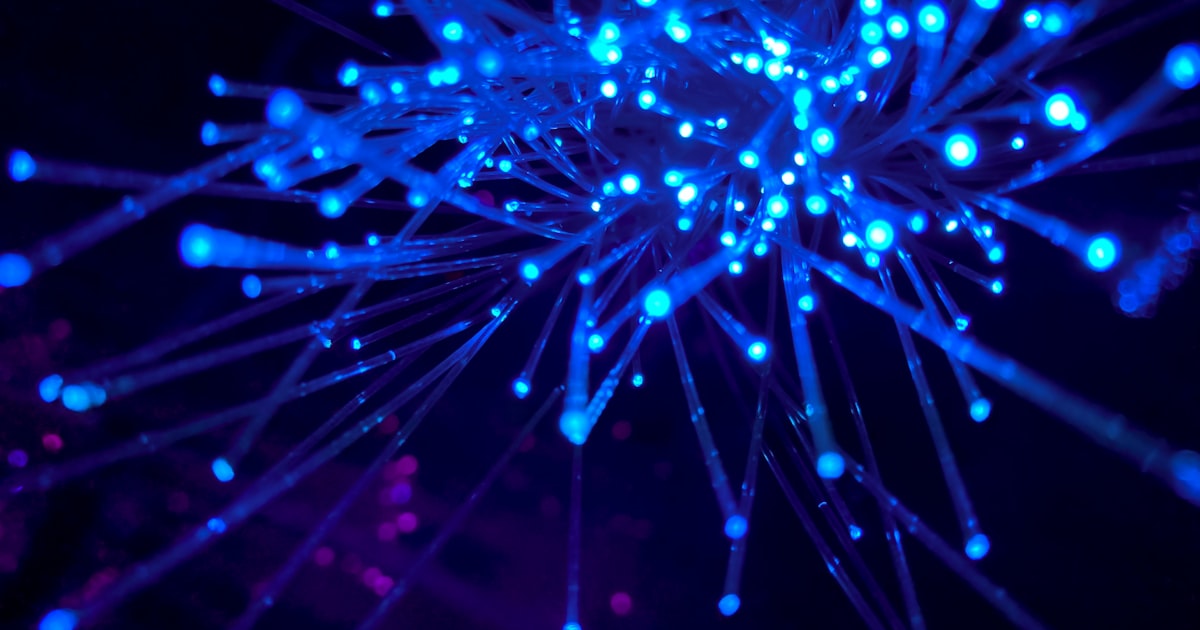 Google Gemini 3.1 Flash-Lite 上線：$0.25 / 百萬 tokens 對台灣中小企業 AI 採購的衝擊與混搭策略 封面圖