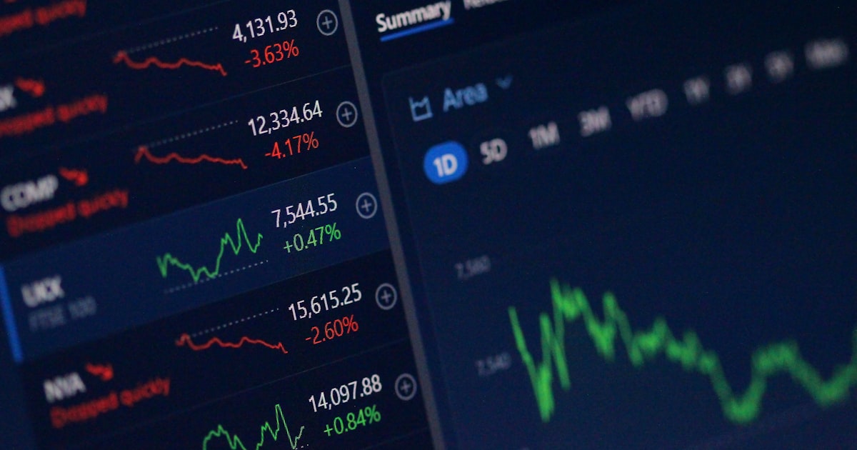 客製化 IPO / 投資人關係(IR)系統開發完整指南:6 個關鍵決策、3 個報價區間、5 個常見地雷 封面圖