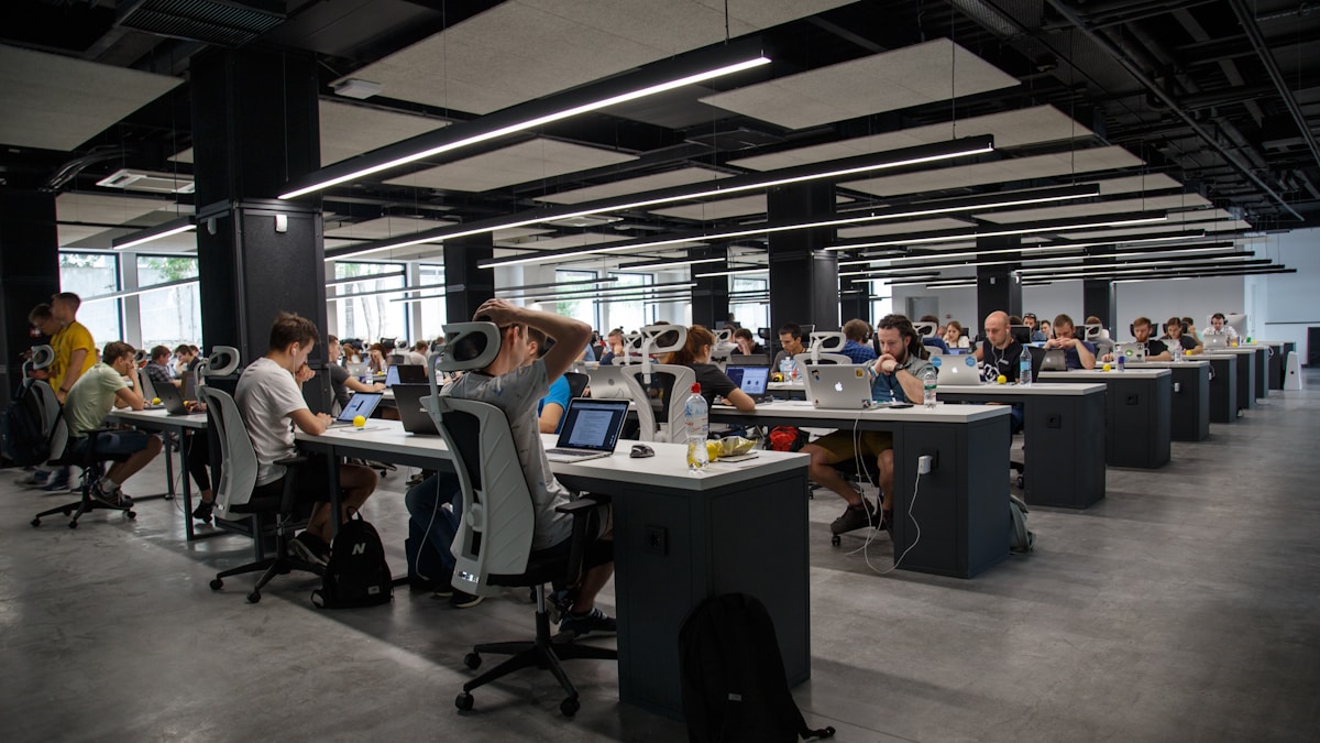 Multi-tenant SaaS 隔離模式比較示意圖